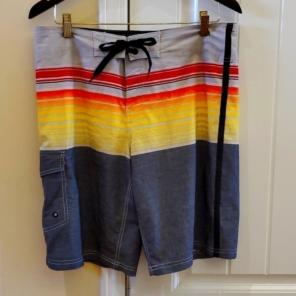 Mossimo Men's Swim Trunks Size 34 - Picture 1 of 6